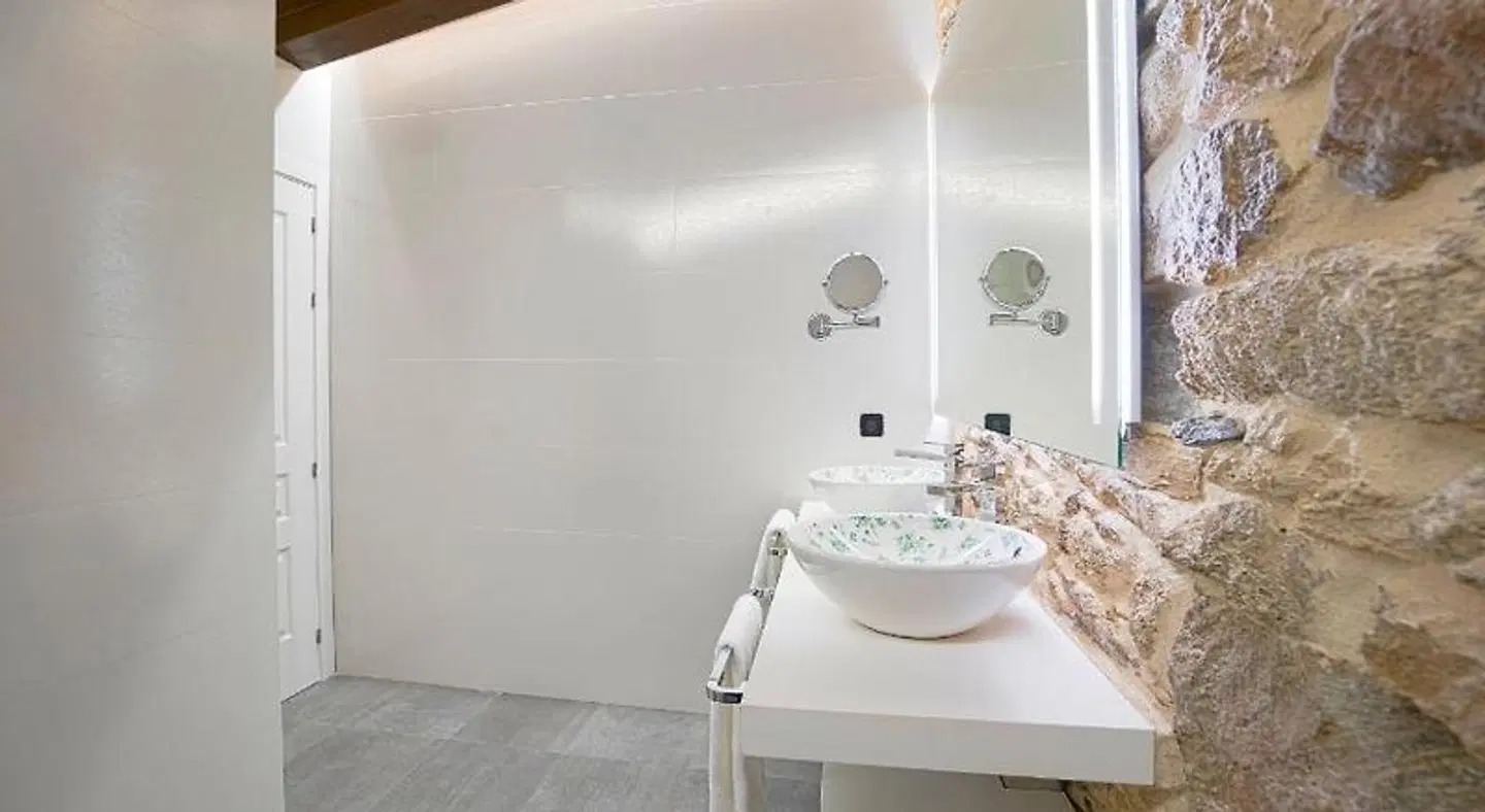 Hotel As Torres da Hermida BATHROOM