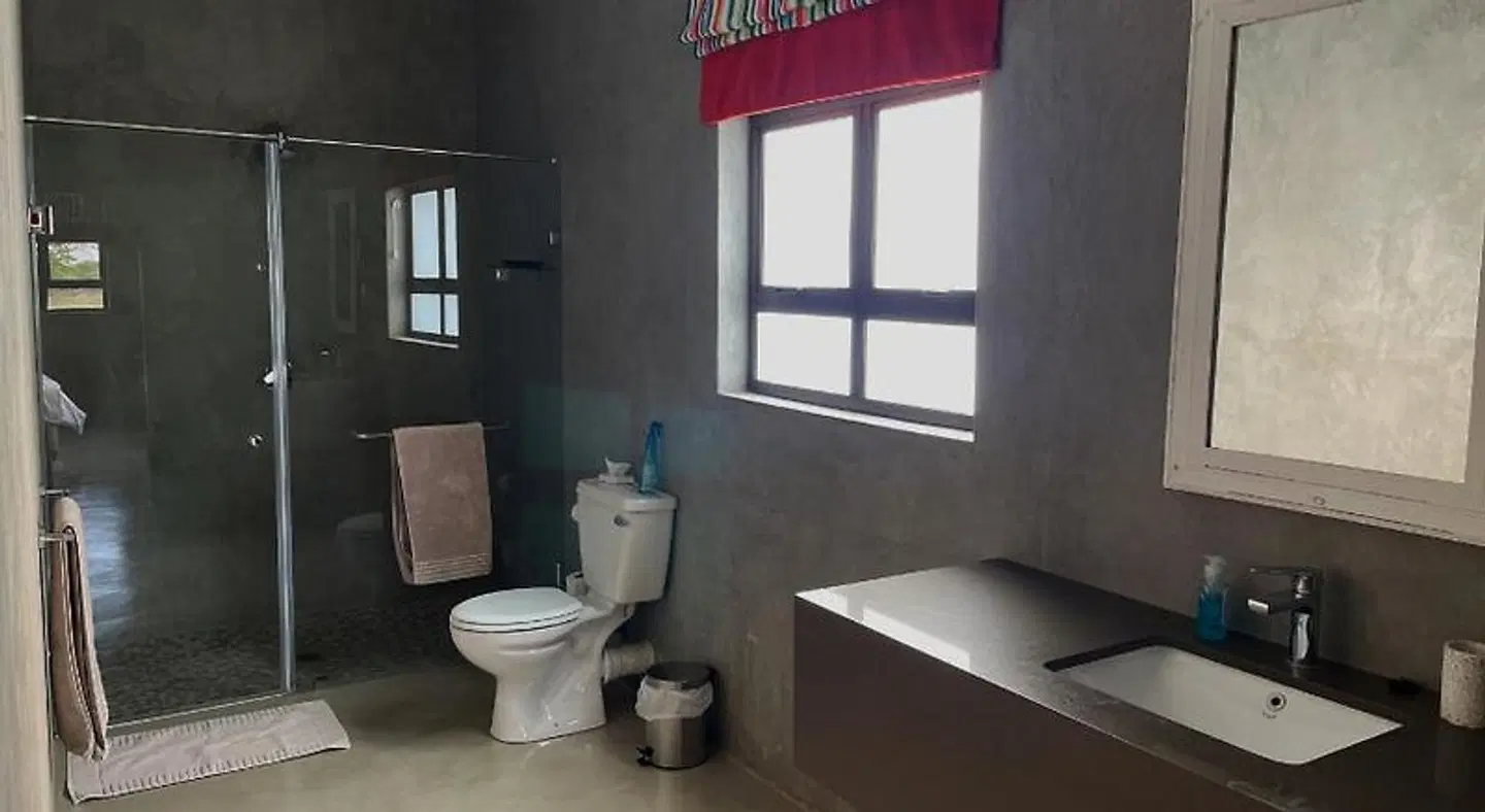 Mongena Game Lodge BATHROOM