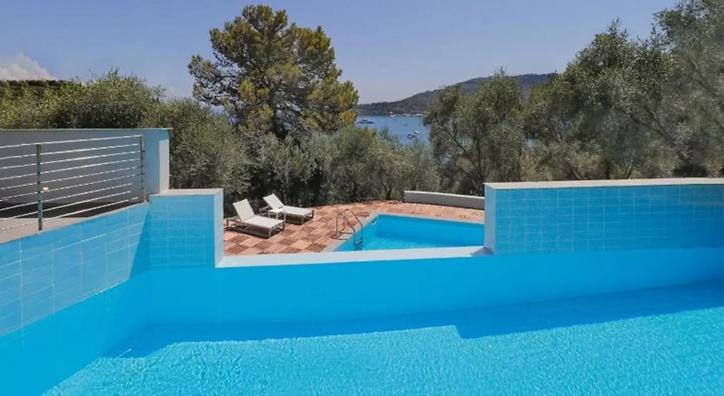 Cristallo Park Hotel OUTDOOR_POOL