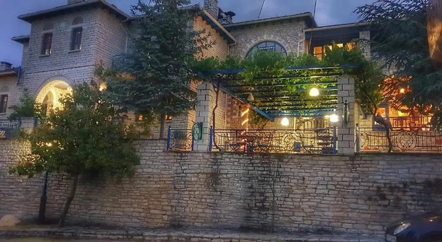 Archontiko Zarkada EXTERIOR