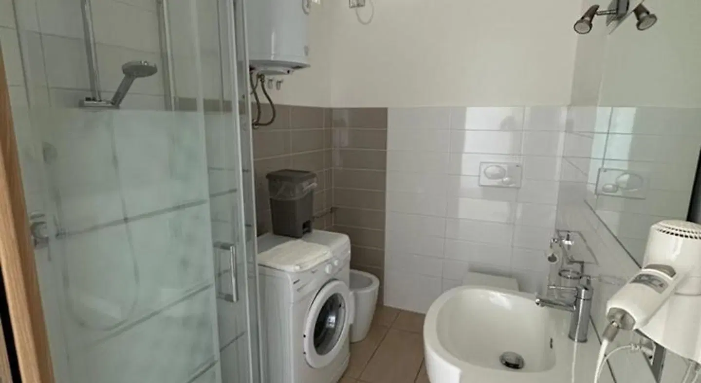 Residence Lungomare BATHROOM
