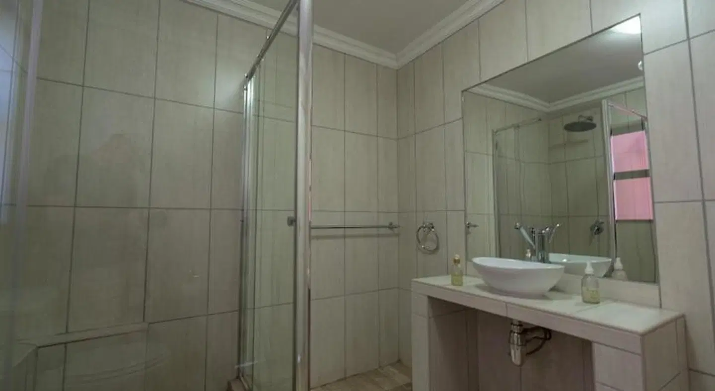 Island Cottage Guesthouse BATHROOM