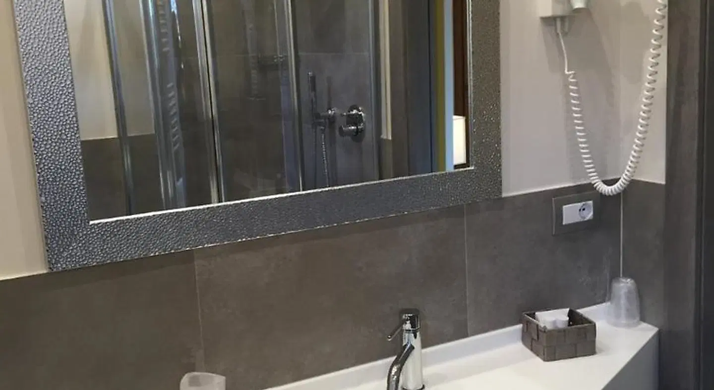 Giulietta Romeo BATHROOM