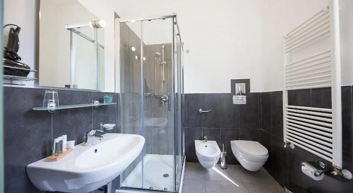 Bouganville B&B BATHROOM