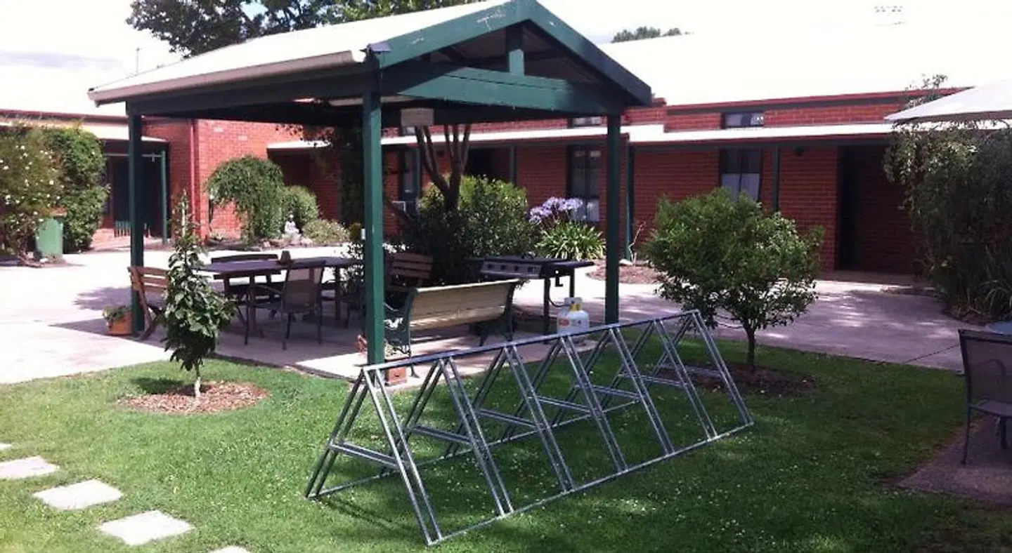 Mansfield Travellers Lodge Motel GARDEN