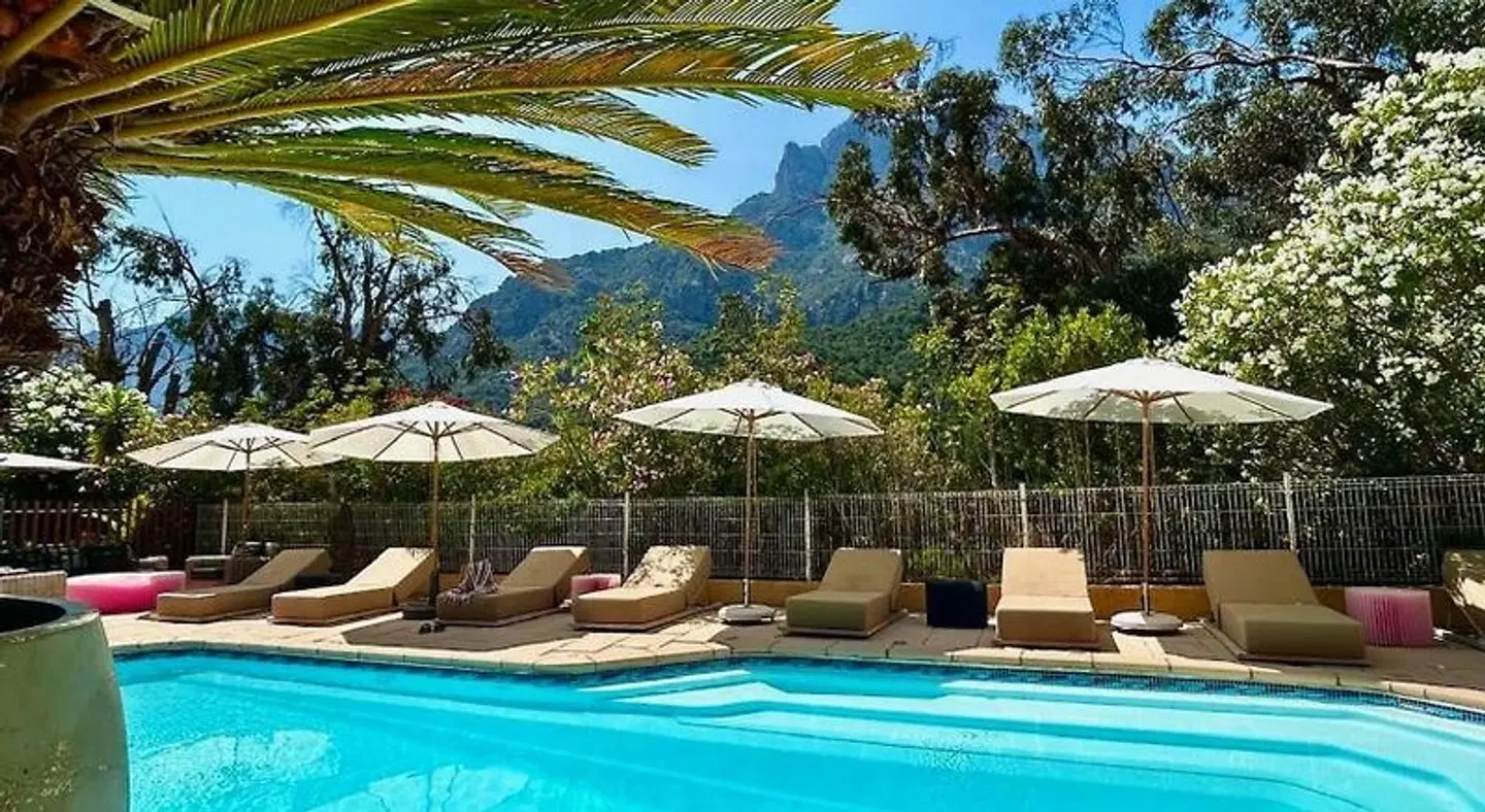 Hotel Le Lonca OUTDOOR_POOL