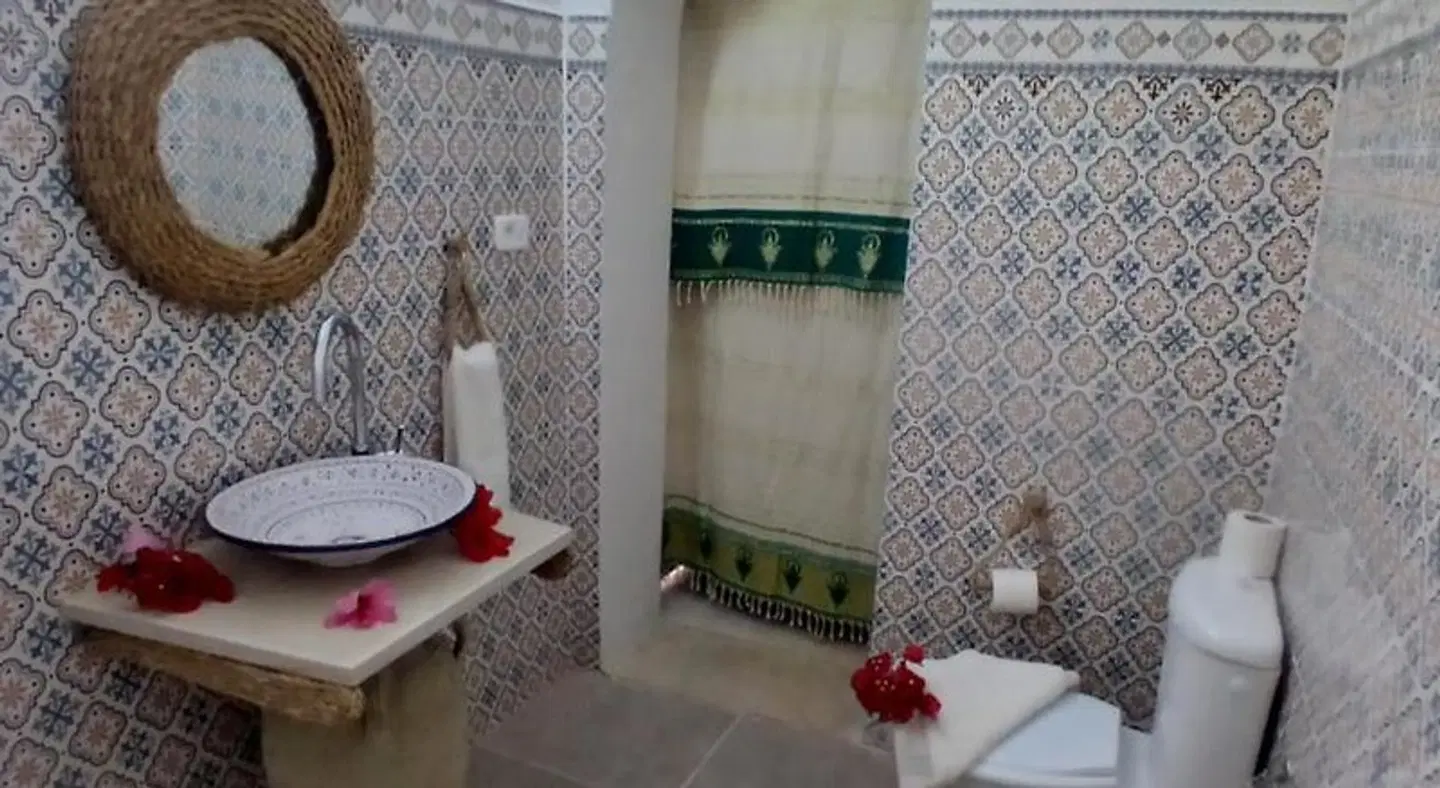 Menzel Caja BATHROOM