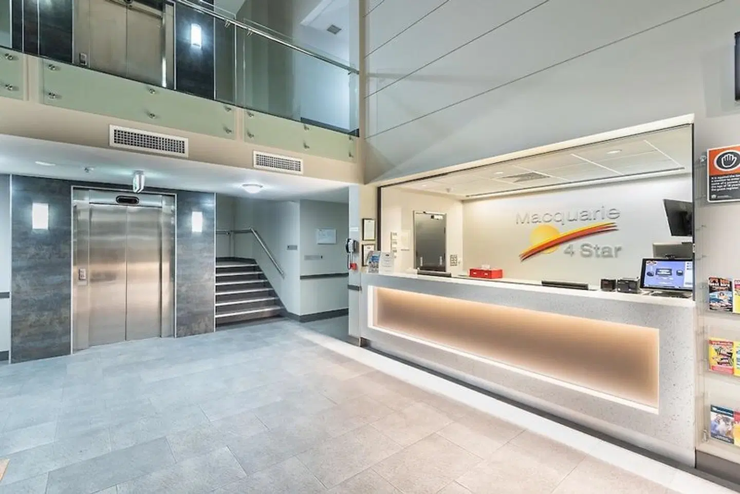 Macquarie Inn at Club Macquarie LOUNGE_LOBBY