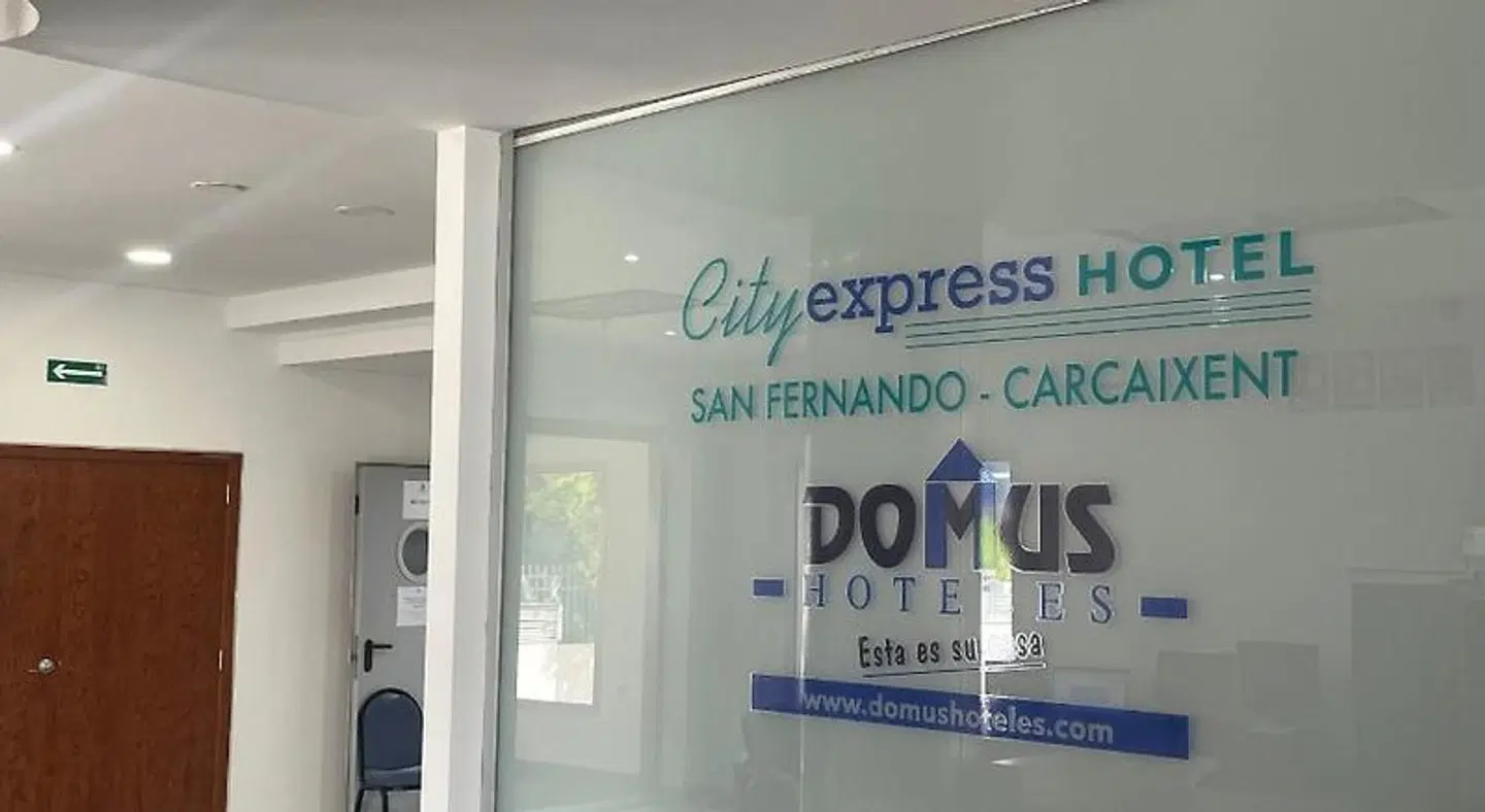 Cityexpress Hotel San Fernando - Carcaixent EXTERIOR