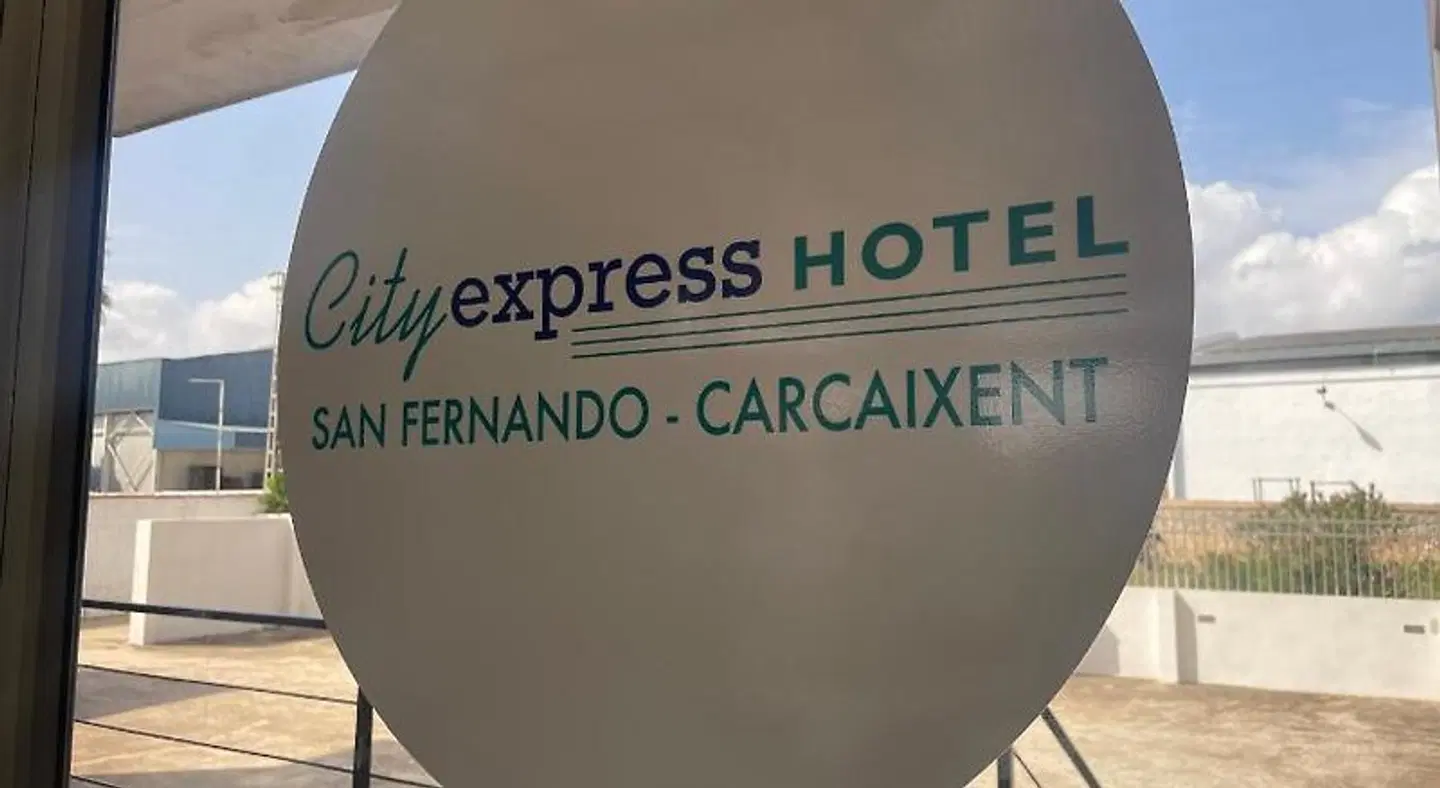 Cityexpress Hotel San Fernando - Carcaixent EXTERIOR