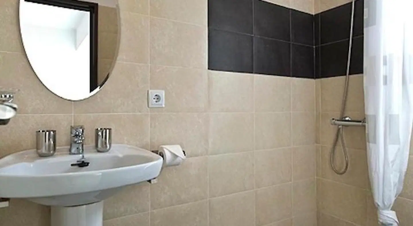 La Villa Palmer BATHROOM