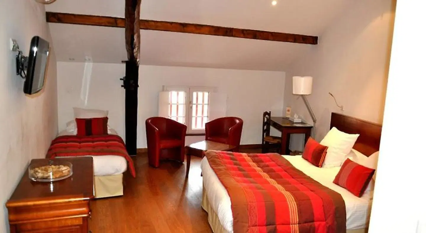 Hôtel Euzkadi ROOM_EXAMPLE