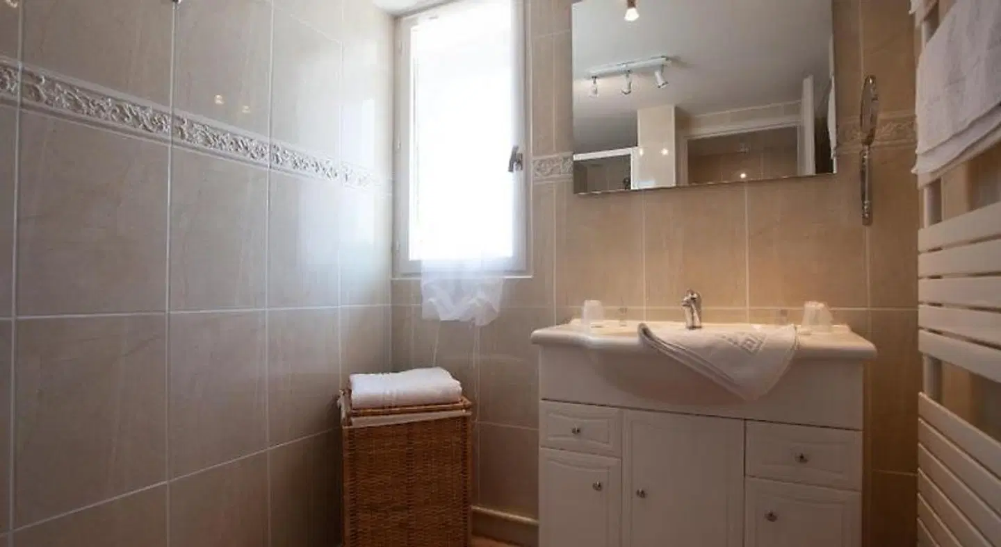 La Ferme d'en Chon BATHROOM