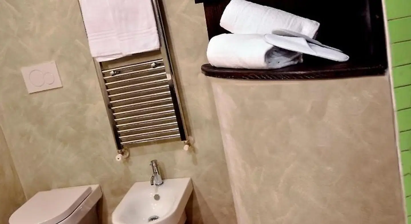 Robur Marsorum BATHROOM