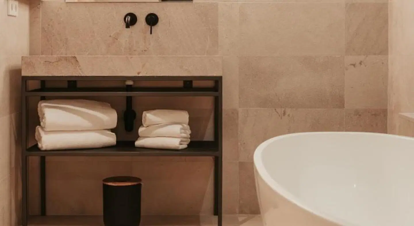 Rondaia Suites & Villas BATHROOM