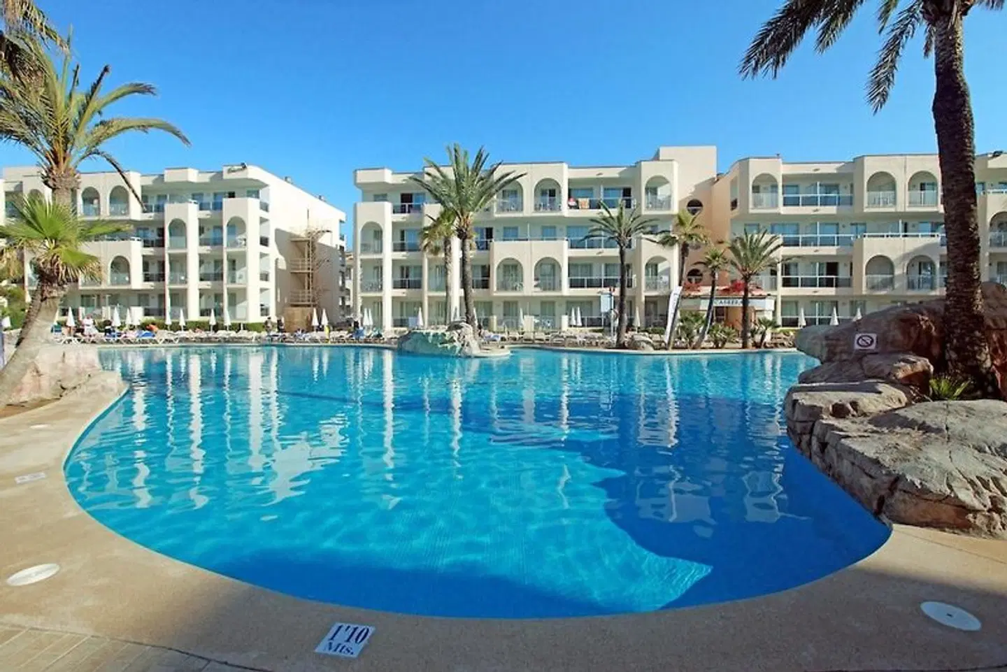 Grupotel Alcudia Pins OUTDOOR_POOL