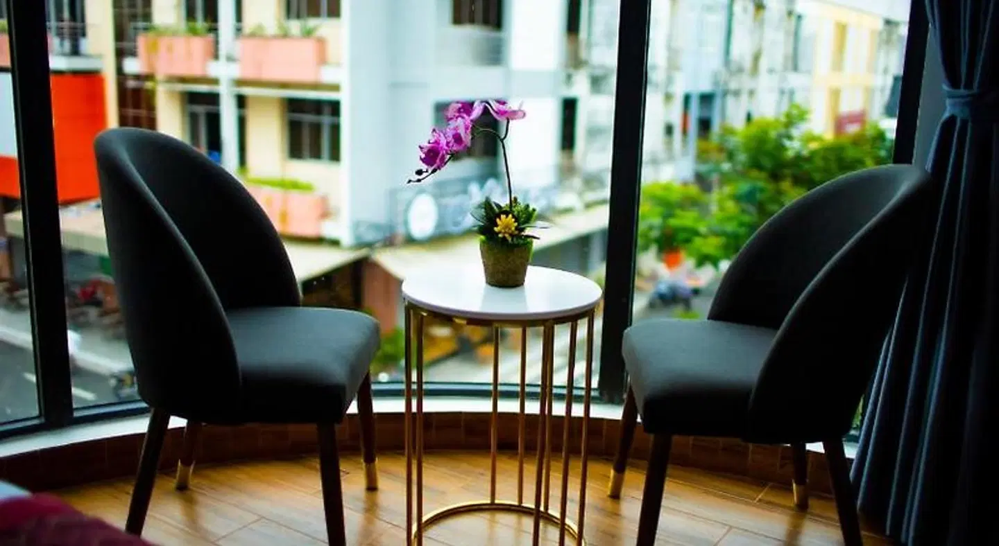 TH' LÊ HOTEL LOUNGE_LOBBY