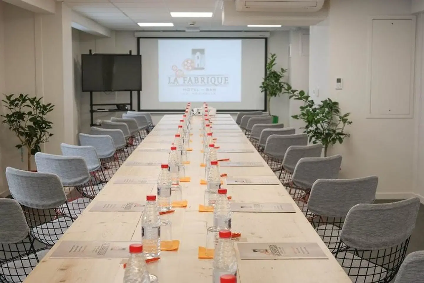 Hôtel La Fabrique CONFERENCE