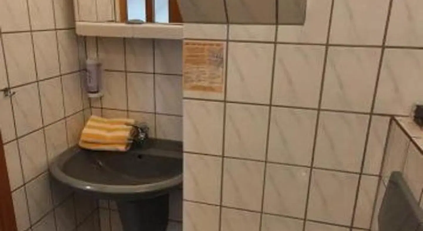 Hotel Schatthaus BATHROOM