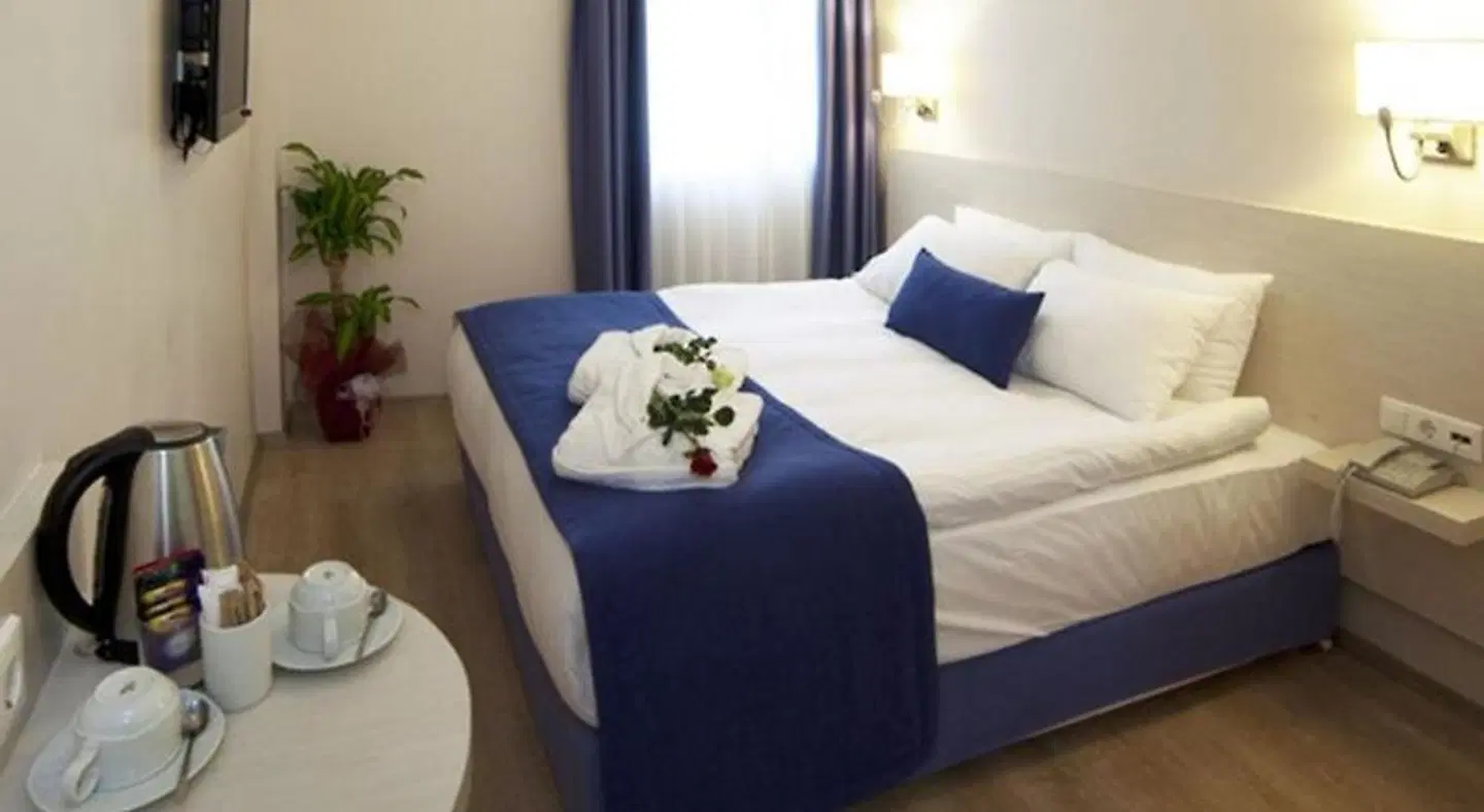 Walk In Hotel ROOM_EXAMPLE