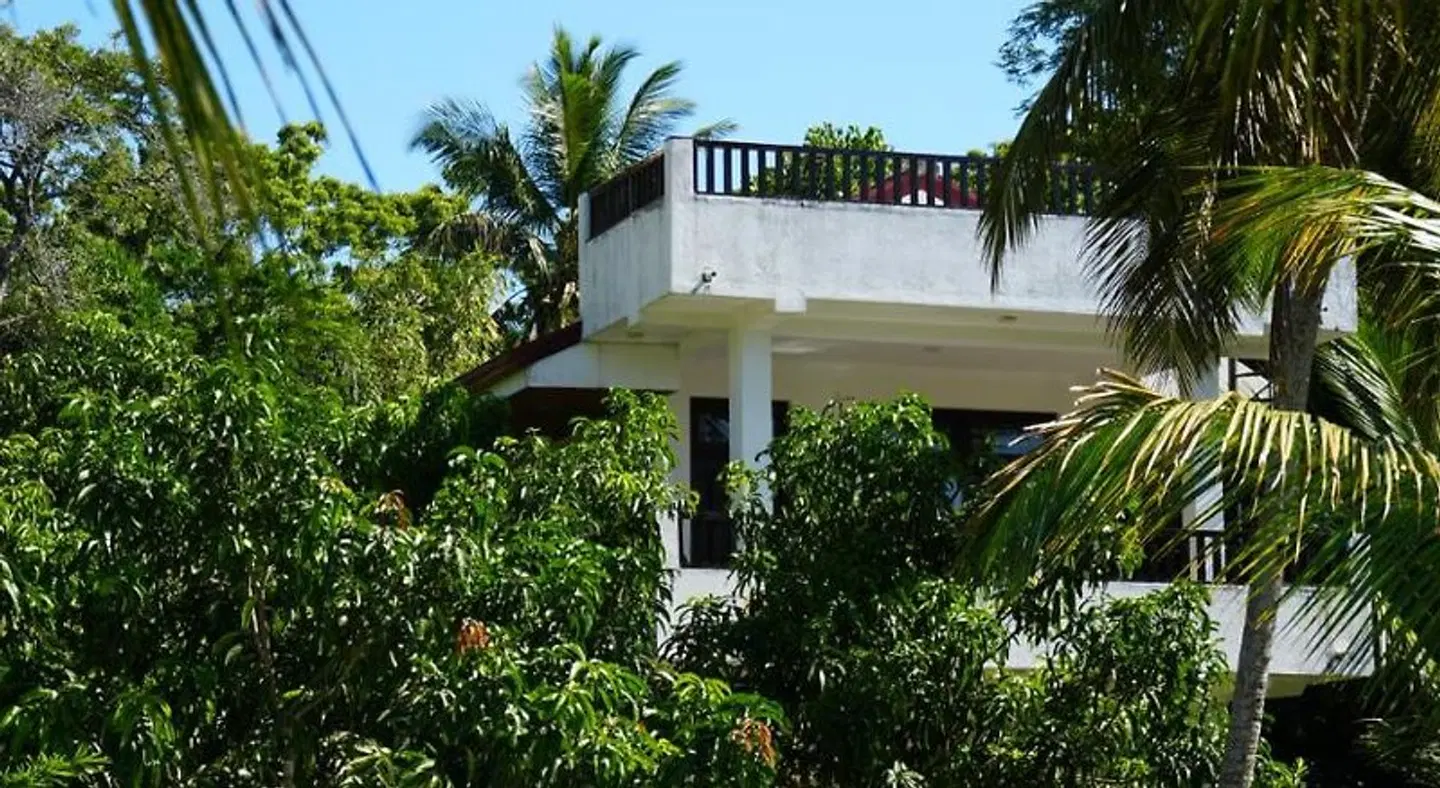 Hideaway Lodge EXTERIOR
