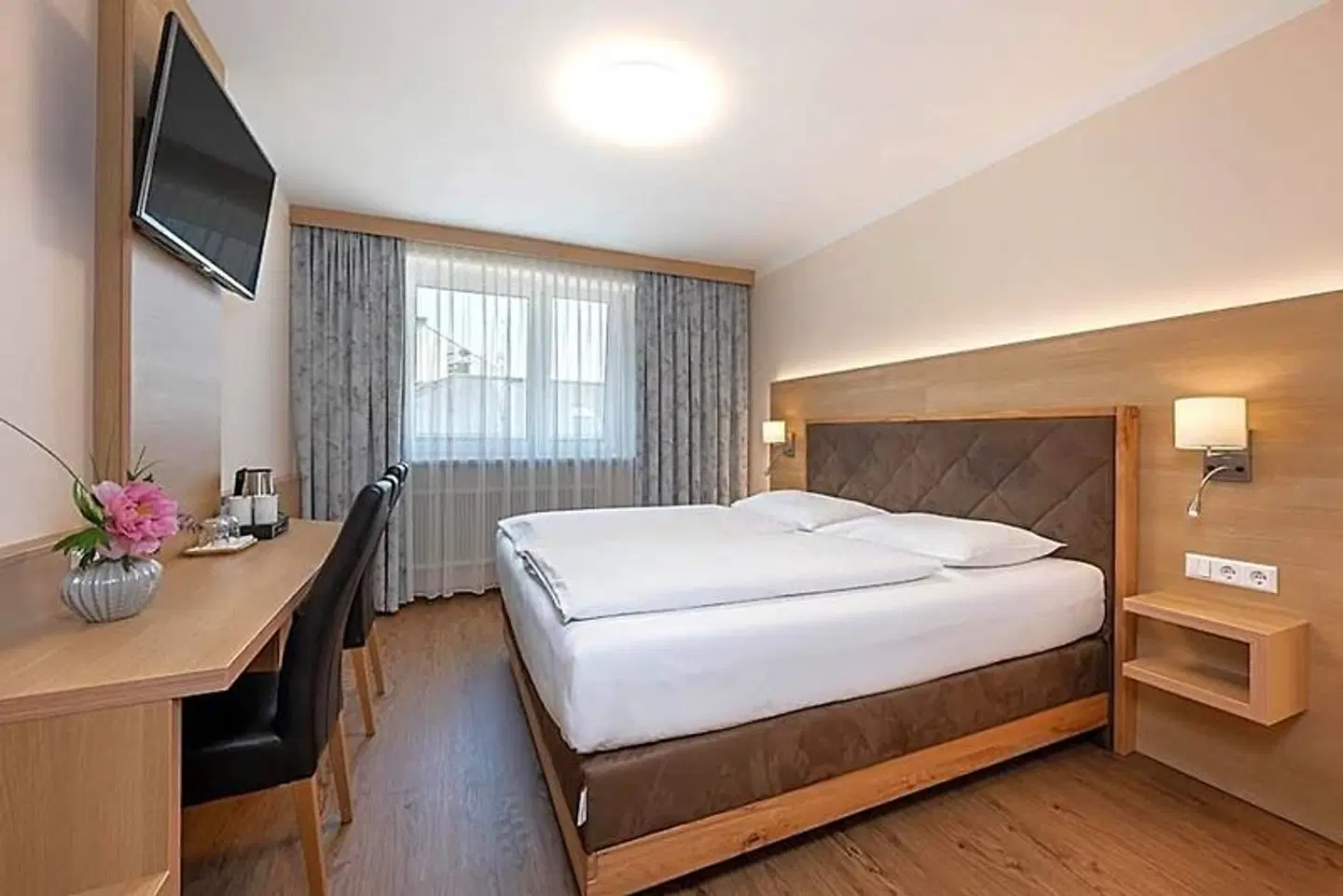Hotel Ganslhof ROOM_EXAMPLE