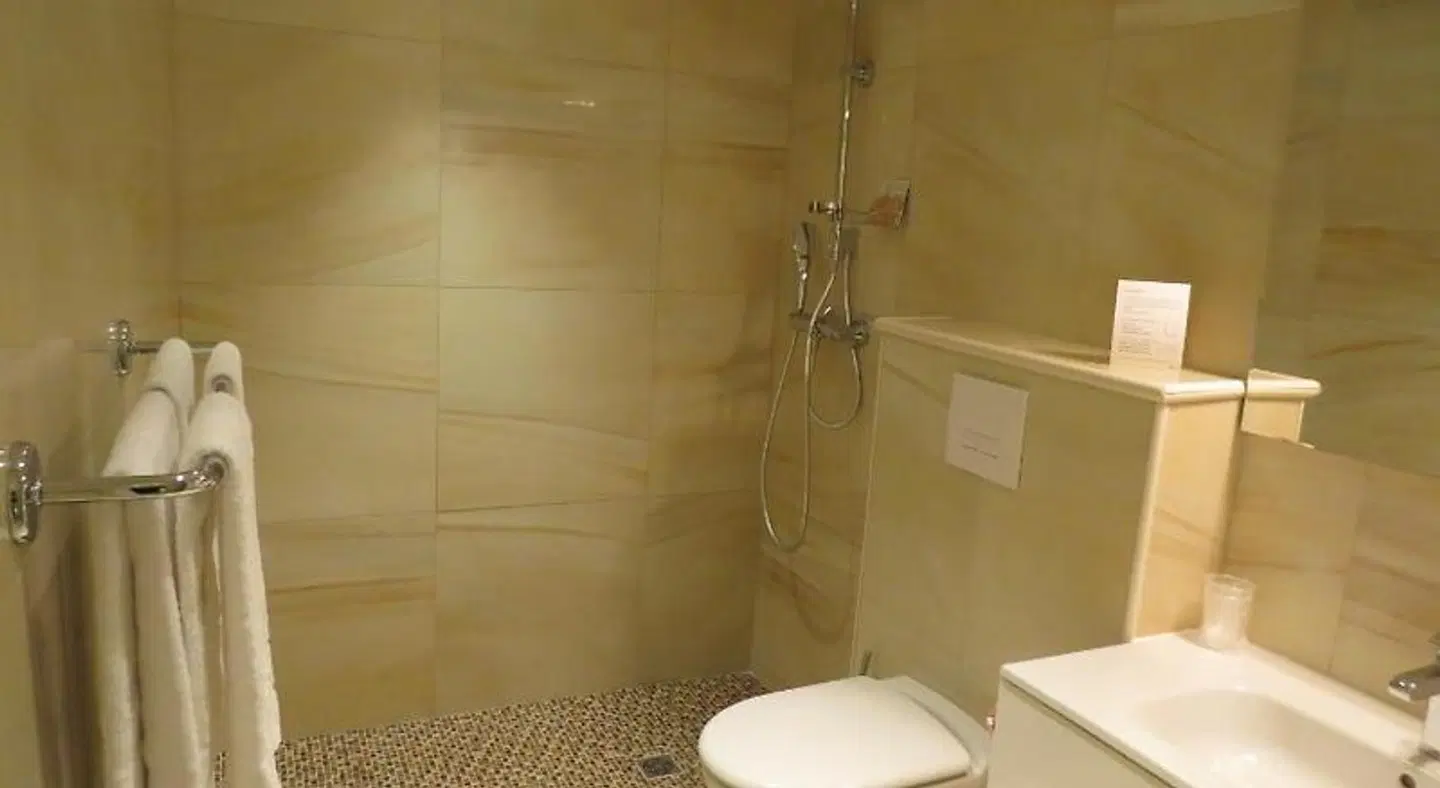 Mare E Monti BATHROOM