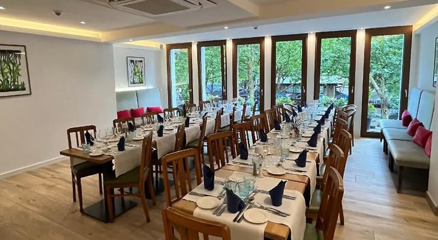 Francais RESTAURANT