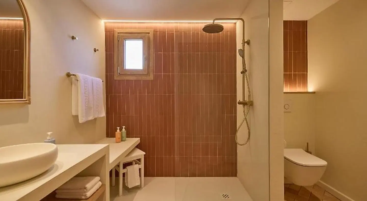 Ses Rotges Petit BATHROOM