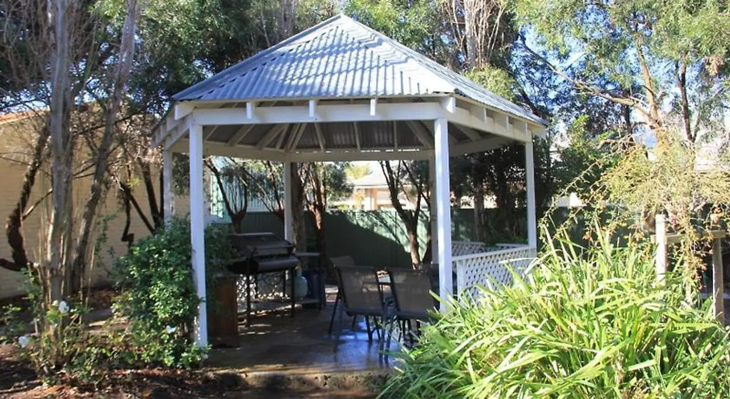 Busselton Ithaca Motel GARDEN