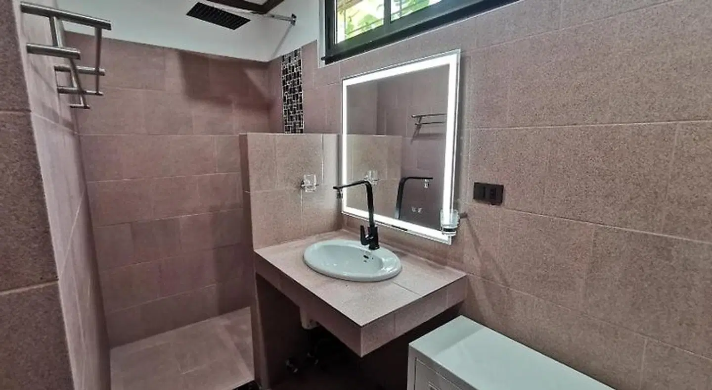 Samui Little Garden Resort BATHROOM