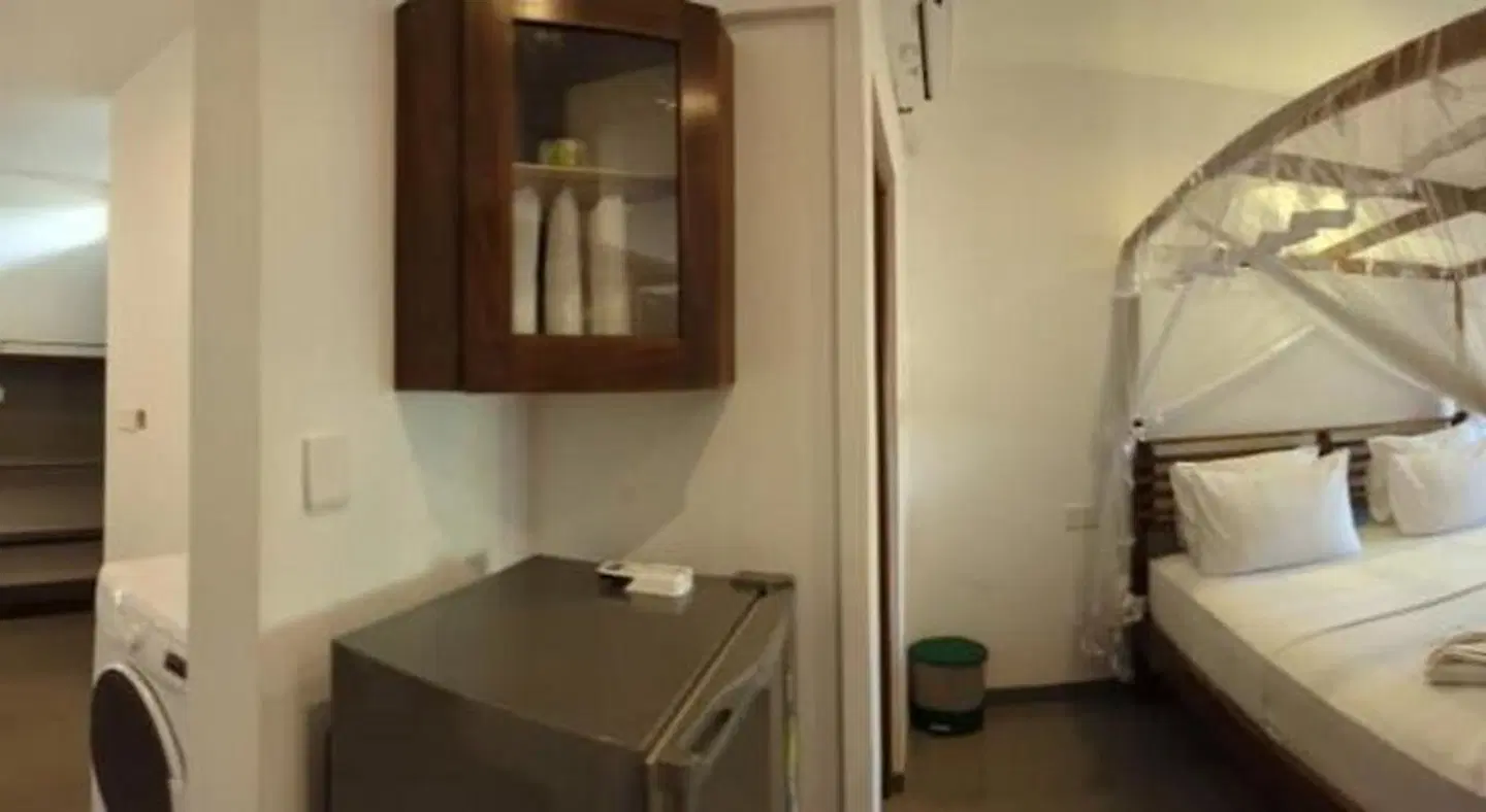 Suriya Arana ROOM_EXAMPLE