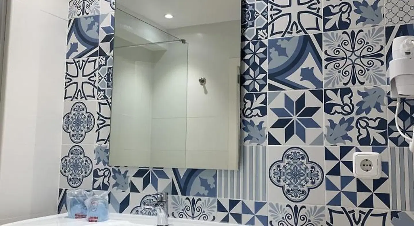 Hostal HPC Porto Colom BATHROOM