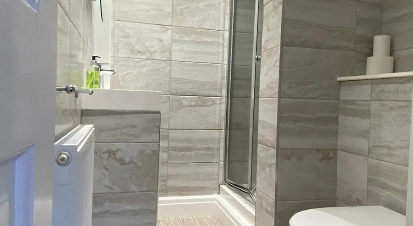 Number 34 Bed and Breakfast York BATHROOM