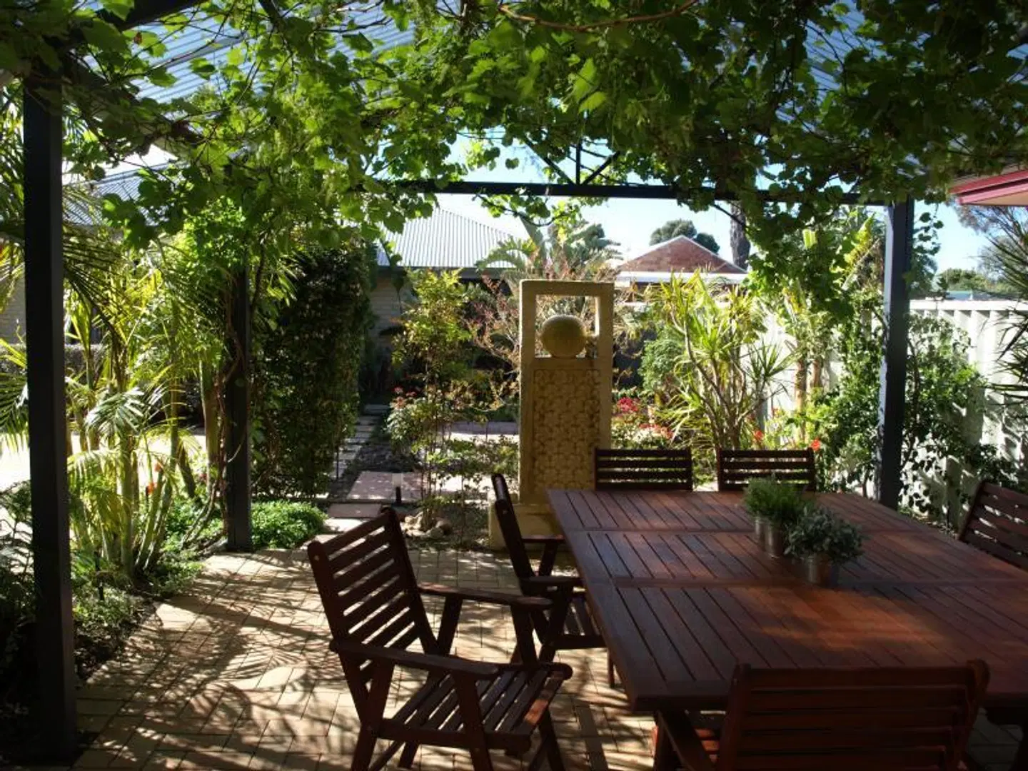 Baudins of Busselton B&B GARDEN