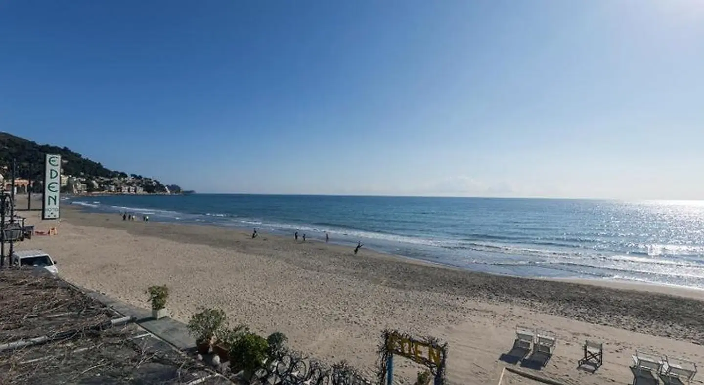 Hotel Eden Alaxi Hotels BEACH