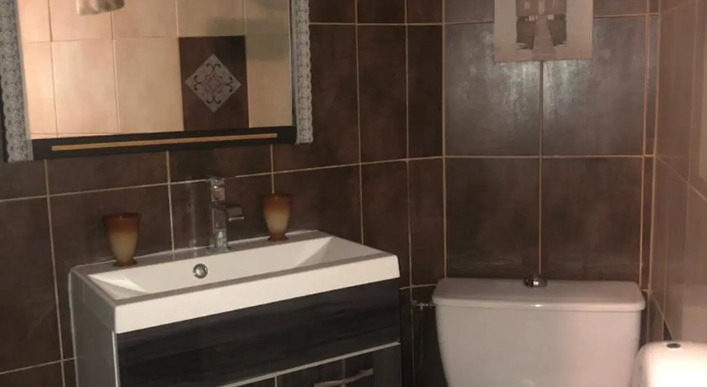 Hotel Restaurant Le Delta BATHROOM