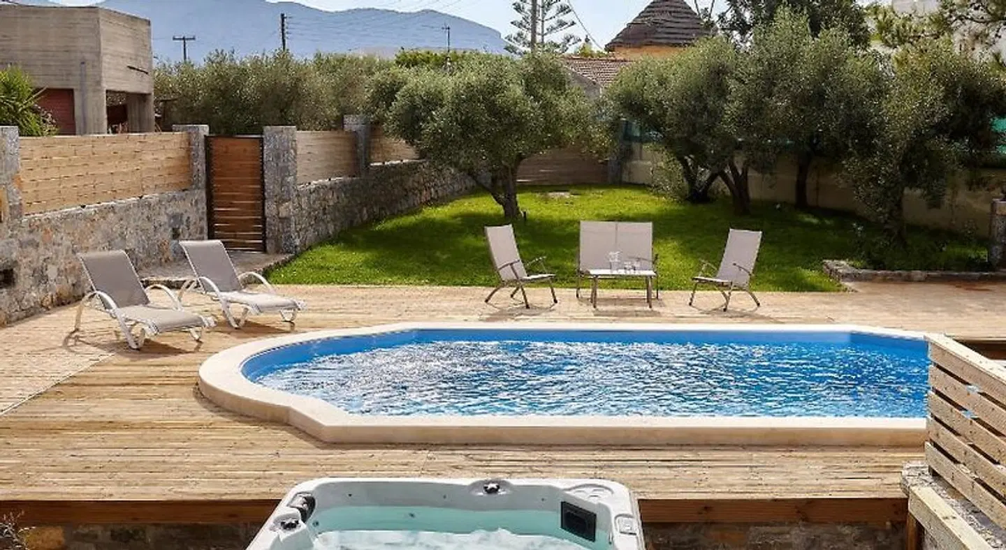 Villa Feronia OUTDOOR_POOL