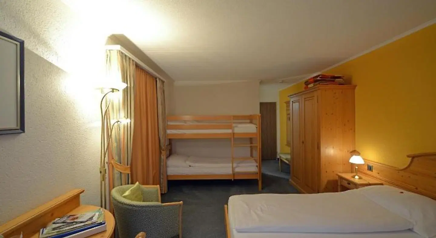 Hotel Brienz ROOM_EXAMPLE