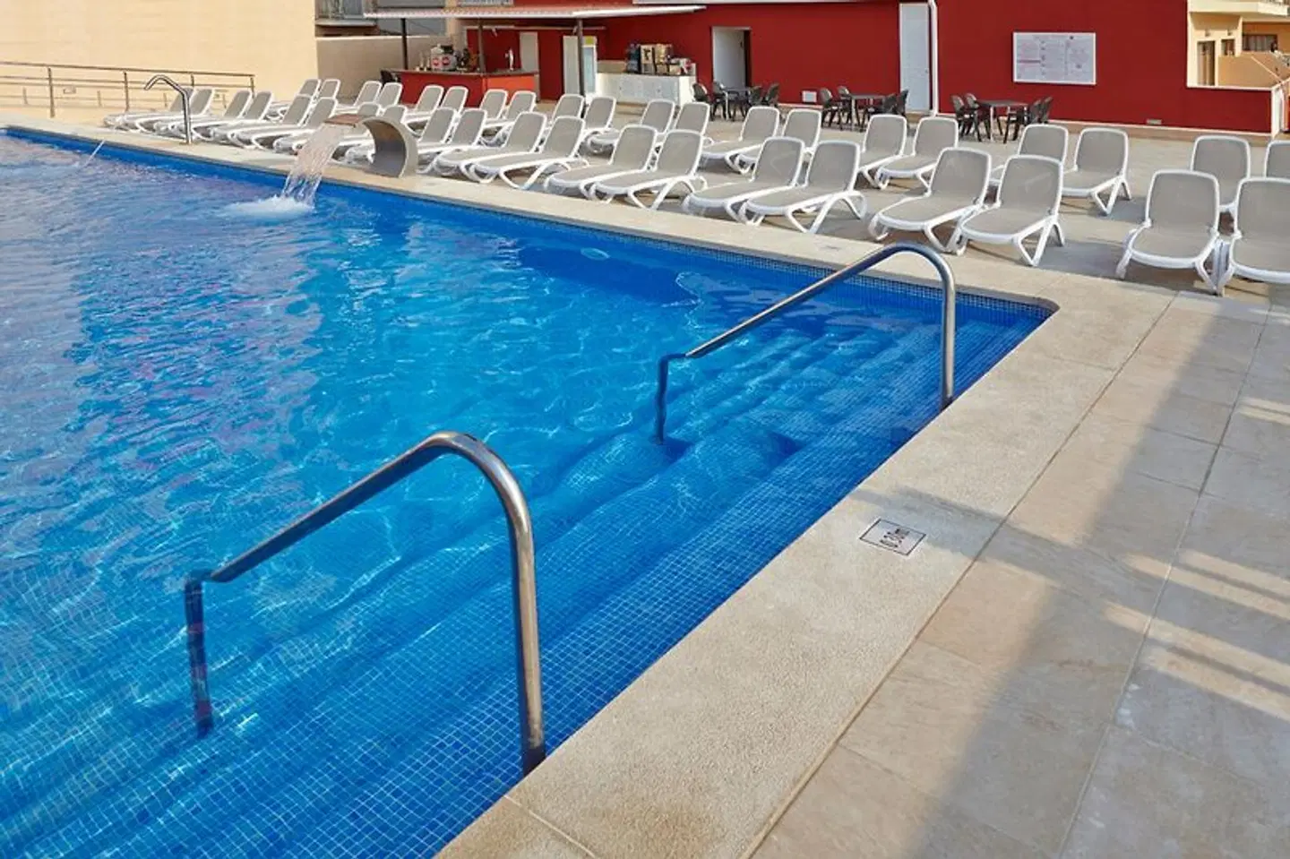 MLL Caribbean Bay OUTDOOR_POOL