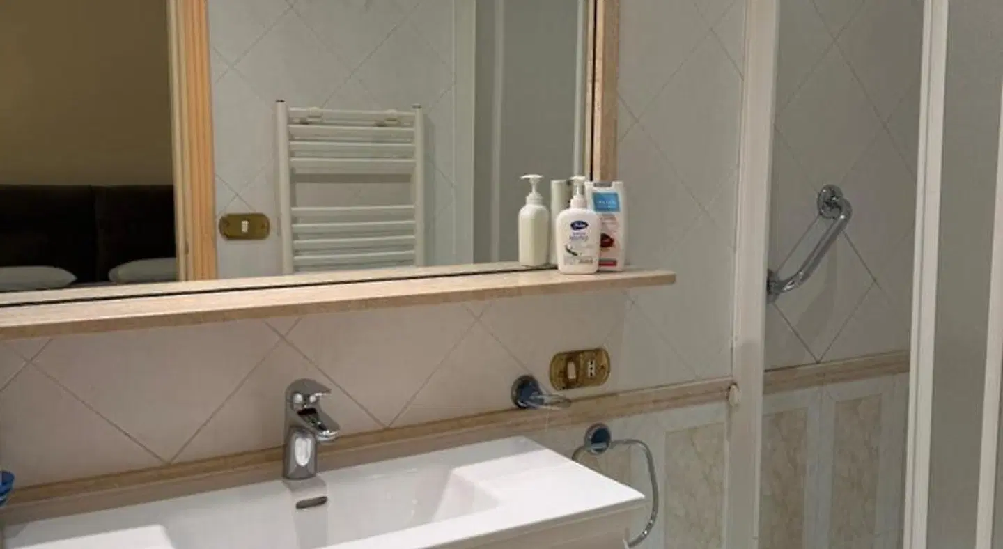 Glamour Center Of Rome B&B BATHROOM