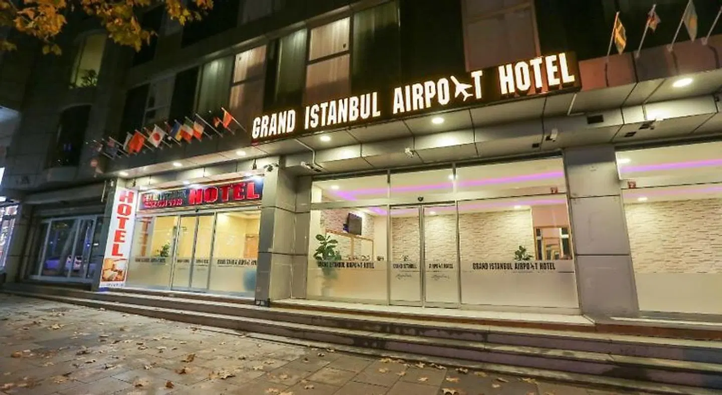 Grand Istanbul Airport Hotel BAR