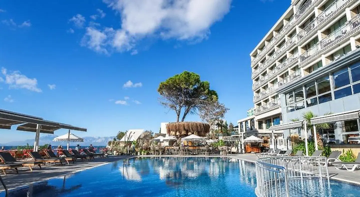 Lara Hotel OUTDOOR_POOL