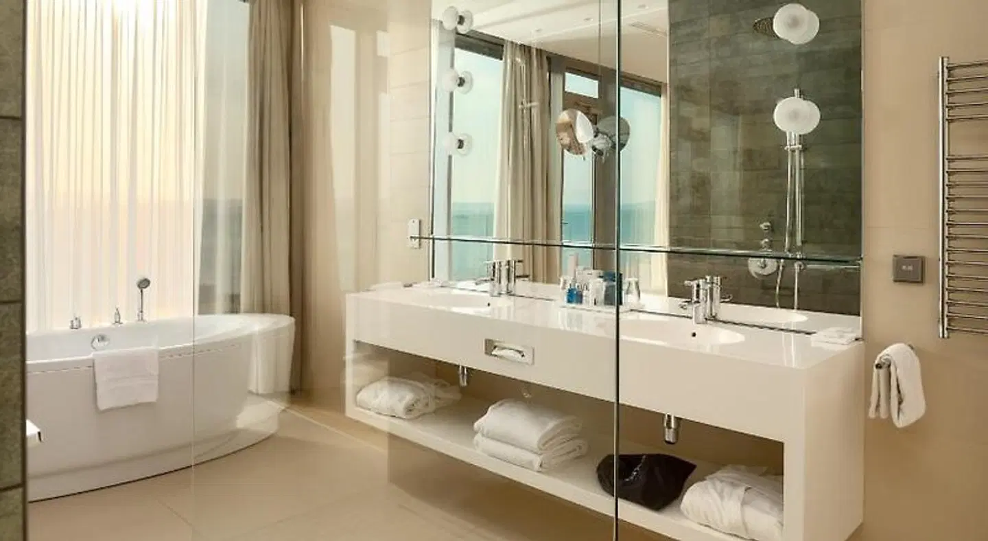 Radisson Blu Resort & Spa, Split BATHROOM