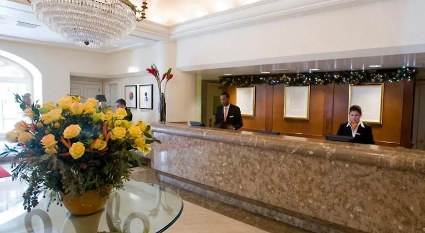 Taj Campton Place LOUNGE_LOBBY