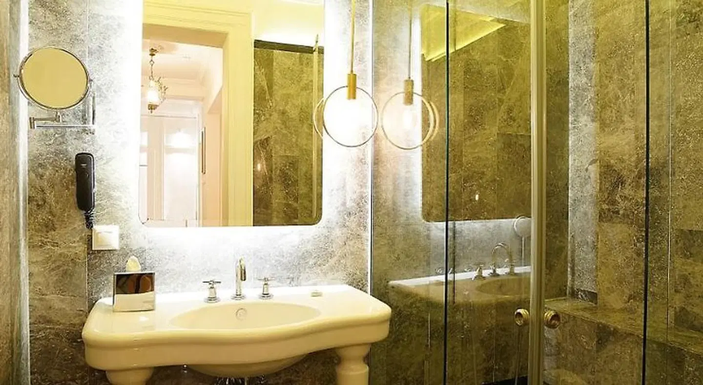 Mr.CAS Hotels BATHROOM