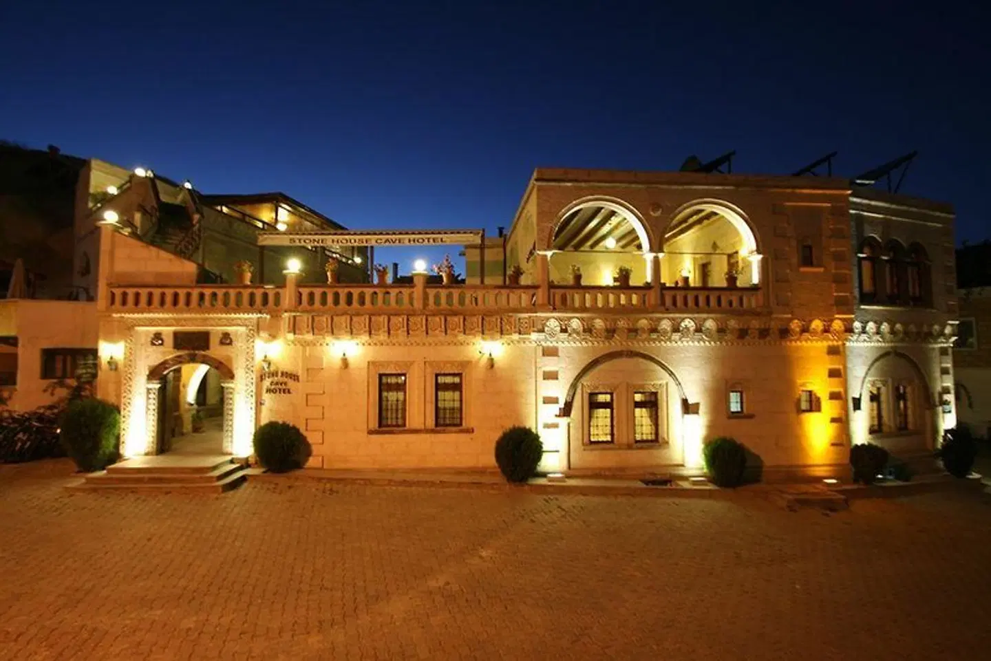 Stone House Cave Hotel EXTERIOR