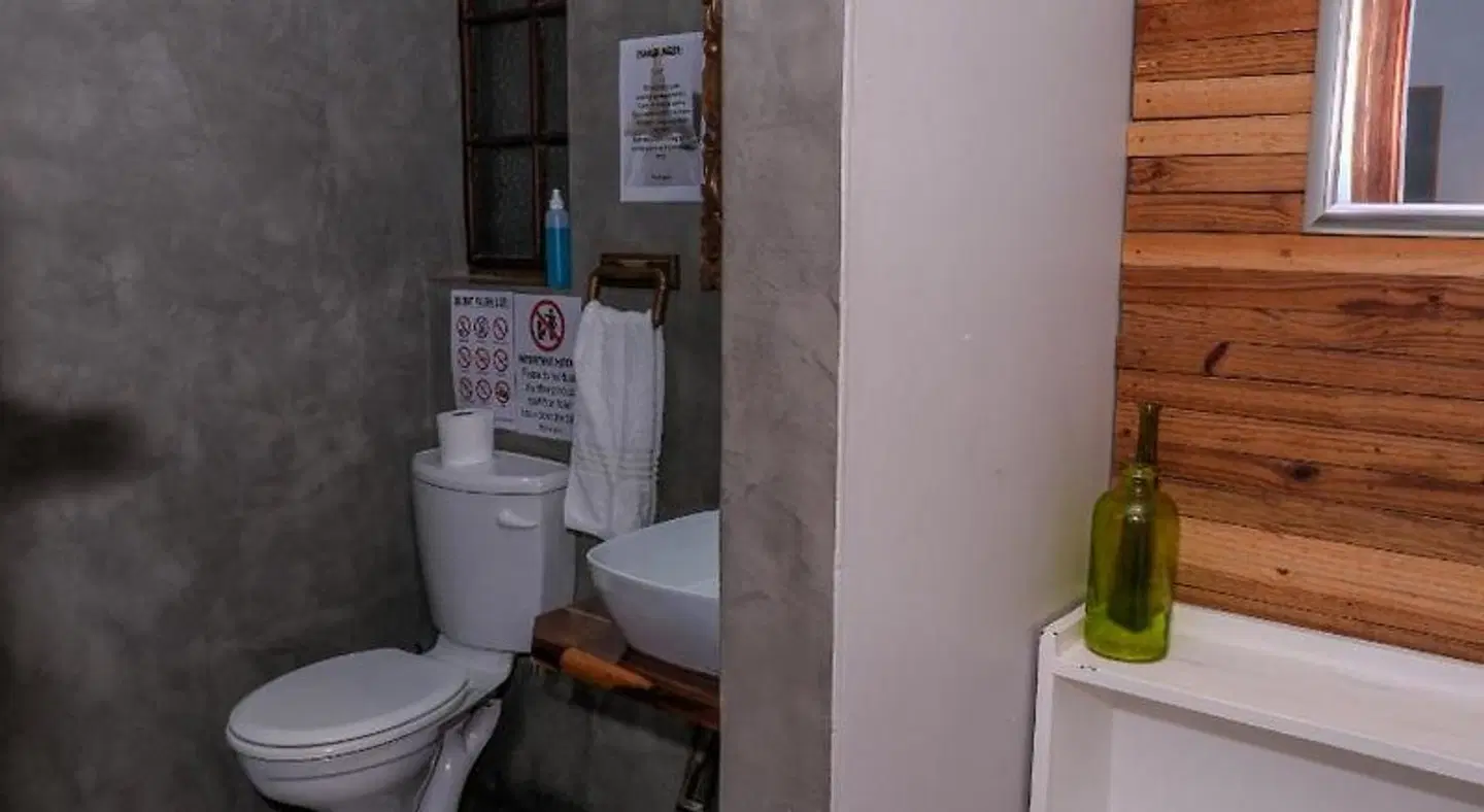 Marlin Lodge St Lucia BATHROOM