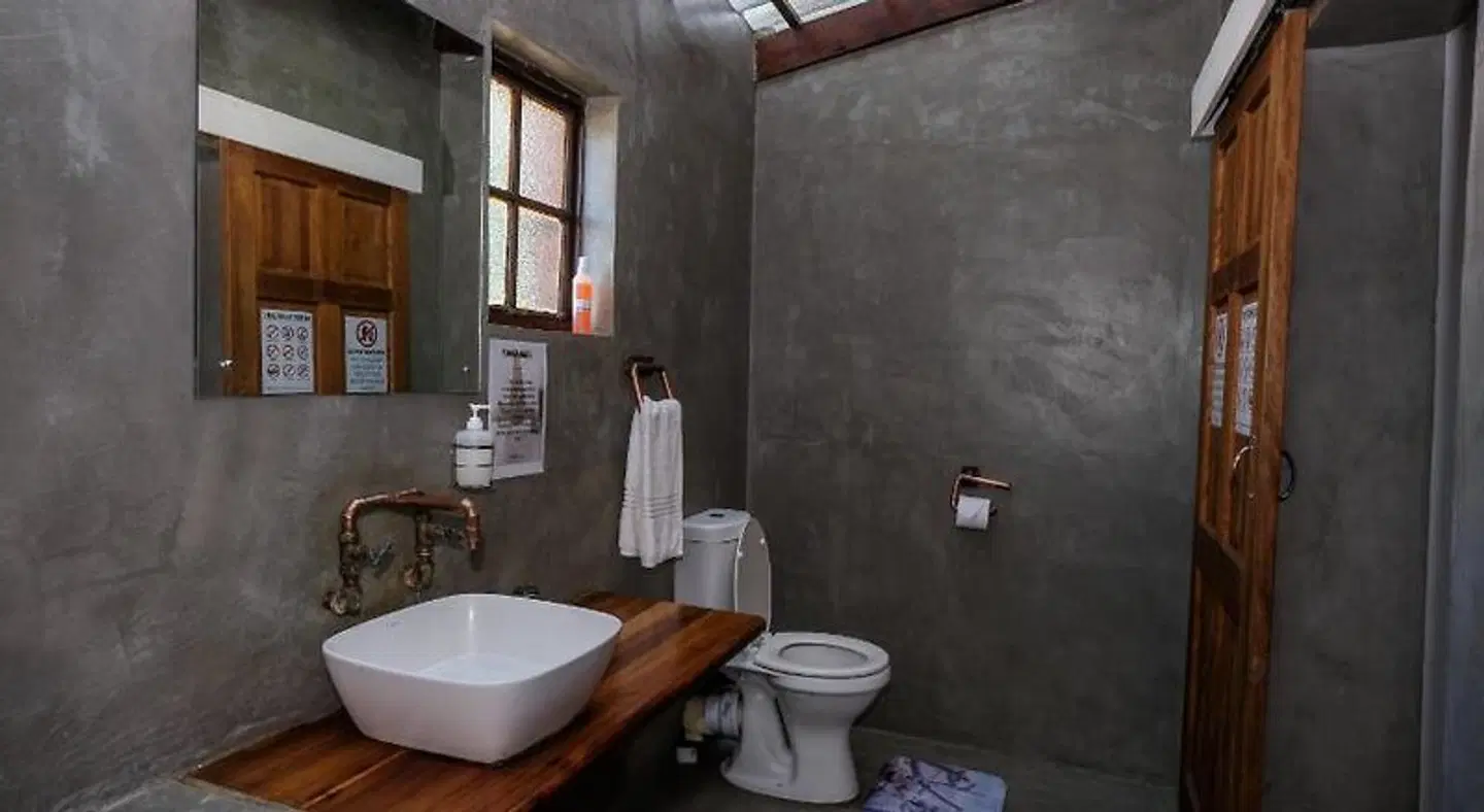 Marlin Lodge St Lucia BATHROOM