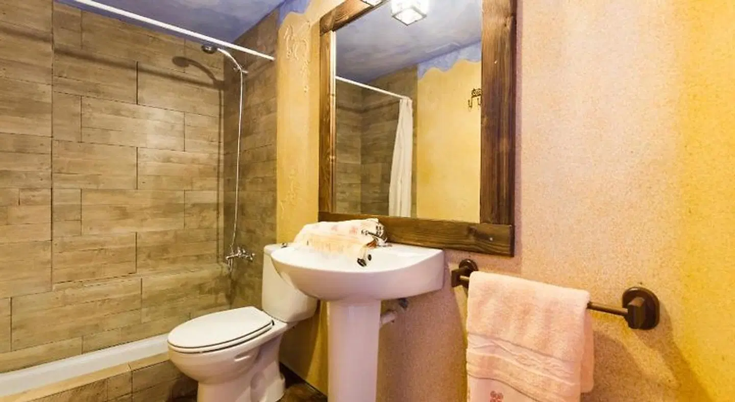 Pirates Village BATHROOM